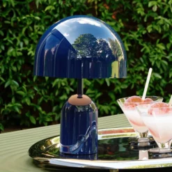 Tom Dixon Akku-Tischlampe BELL PORTABLE, indigo, 28 cm IP44
