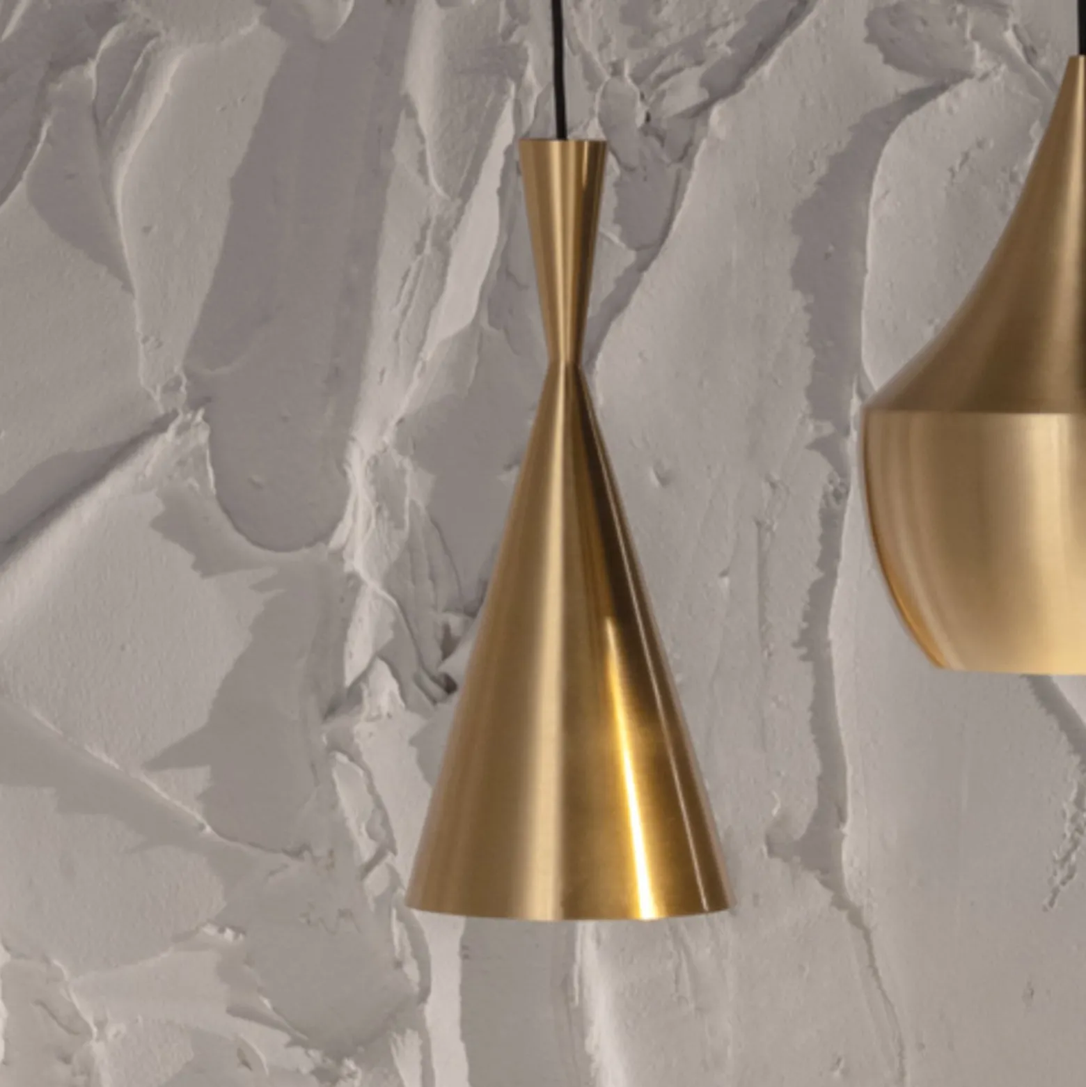 Tom Dixon LED-Hängelampe Beat Tall, messingfarben, Ø 19 cm