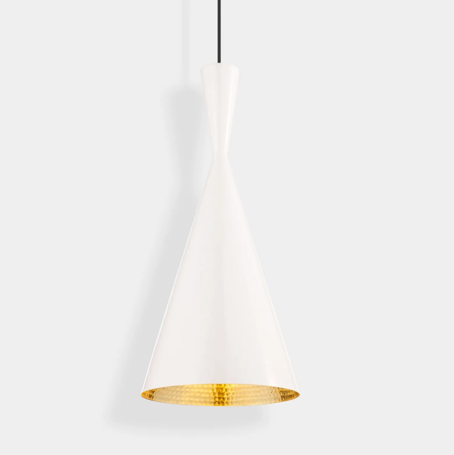 Tom Dixon LED-Hängelampe Beat Tall, weiß, Ø 19 cm, Messing