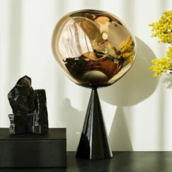 Tom Dixon LED-Tischlampe Melt Cone Fat, gold/schwarz, 47 cm