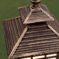Traditionelle Wegeleuchte Ilka in Laternenform