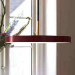 UMAGE Asteria medium LED-Hängeleuchte messing rot