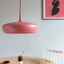 UMAGE Clava Dine Hängeleuchte korallfarben