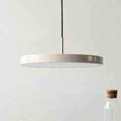 UMAGE LED-Hängelampe Asteria Medium perlmutt/messing Ø 43 cm