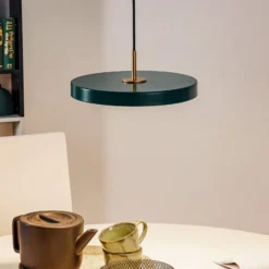 UMAGE LED-Hängelampe Asteria Mini dunkelgrün/messing Ø 31 cm