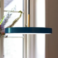 UMAGE LED-Hängeleuchte Asteria Mini, petrol/messing, Ø 31 cm