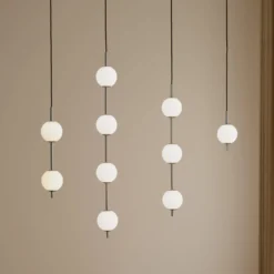 UMAGE LED-Hängeleuchte Audrey, stahlfarben, 4-flg., Ø 12 cm