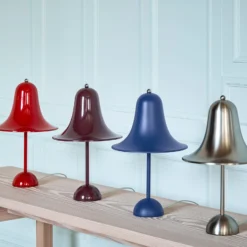 VERPAN Pantop Tischlampe blau matt