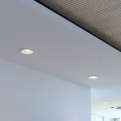 Warmweiße LED-Deckeneinbauleuchte COB130 18 W