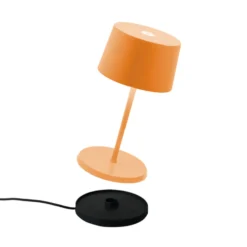 Zafferano Olivia mini 3K Akku-Tischlampe orange