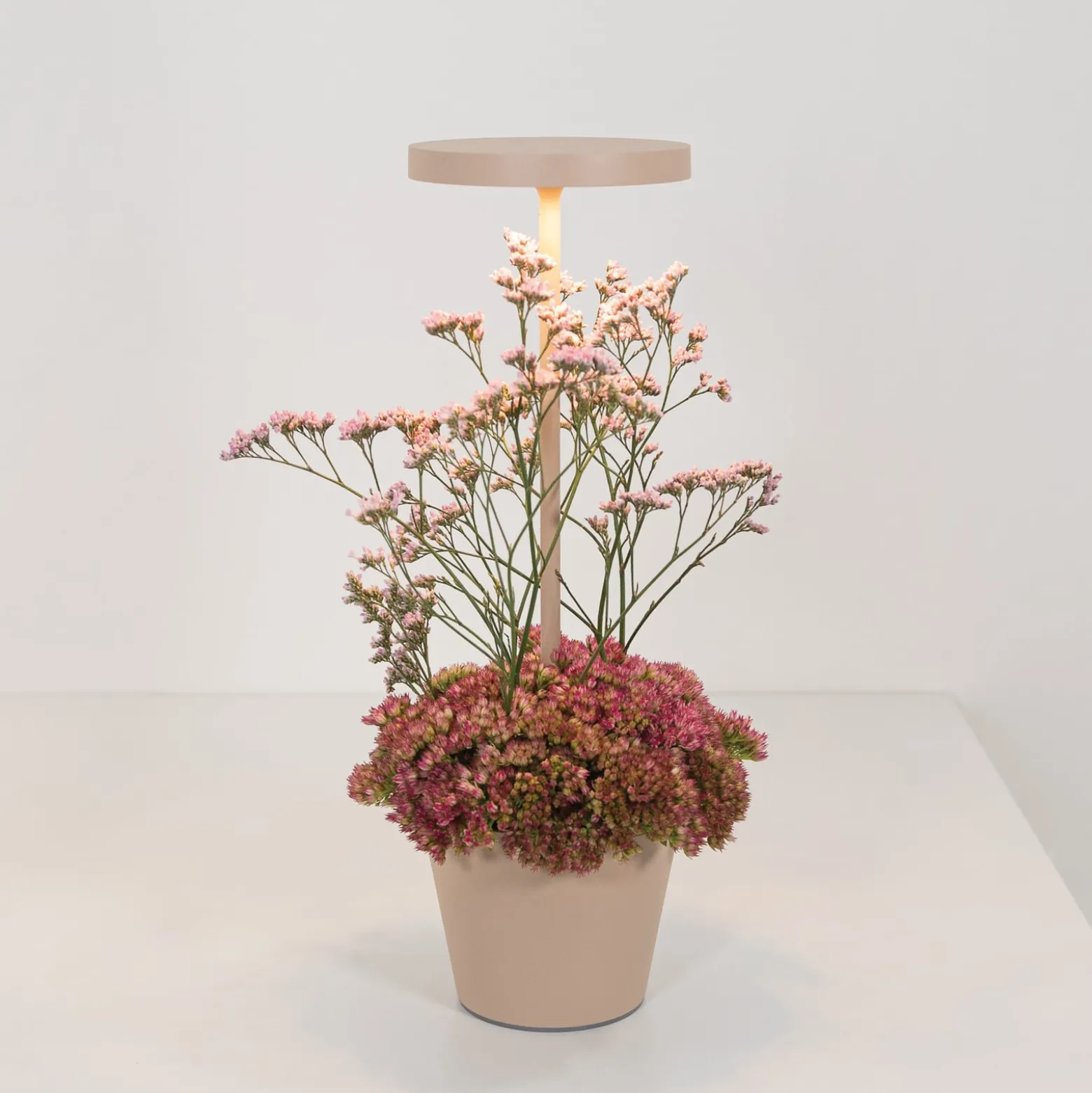 Zafferano Poldina Reverso Akku-Tischlampe sand