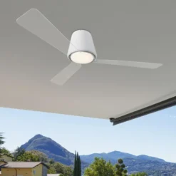 Zeitloser Deckenventilator Garbí mit LED-Licht